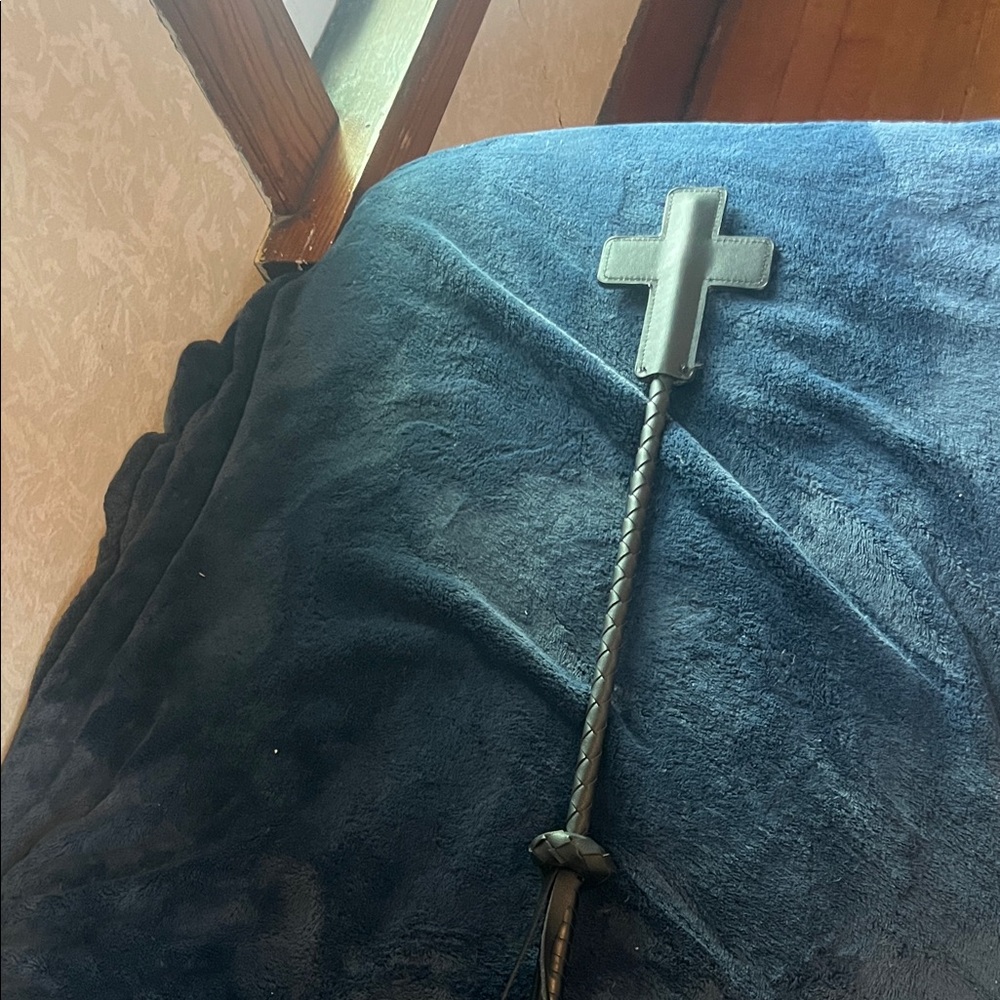 Cross nun accessory